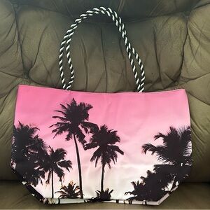 Summer beauty tote